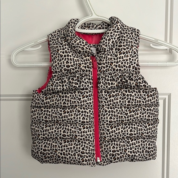 Leopard Print Puffer Vest with Pink Lining - Picture 1 of 1